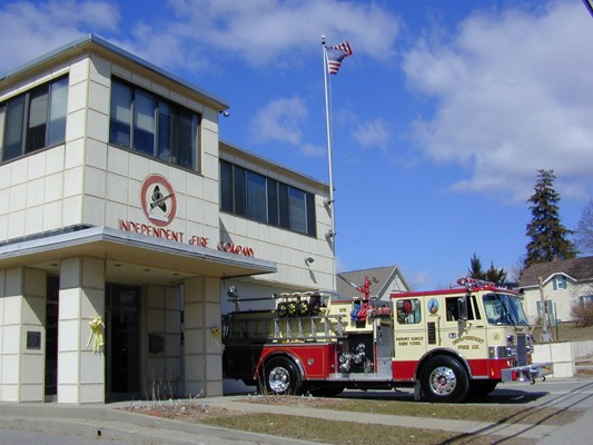 E-105
1989 Pierce