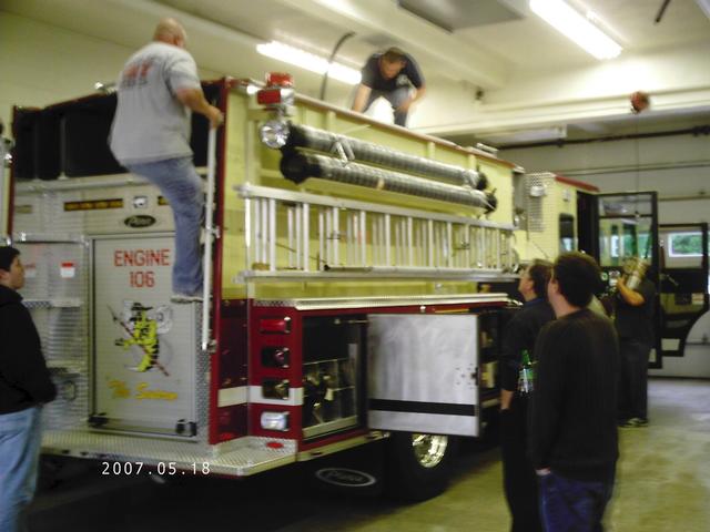 IFCO Members checking out the new E-106