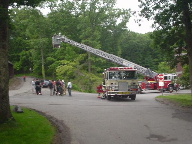 IFCO E-105 and Hooks TL-14 at FLMS Science Fair. (6/10/09)